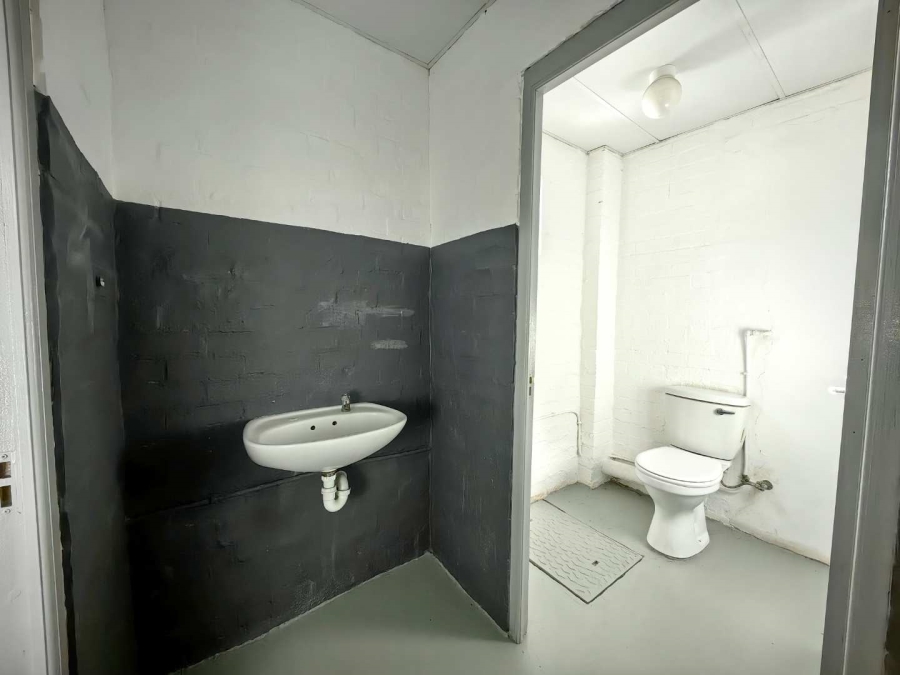 To Let commercial Property for Rent in Salt River Western Cape
